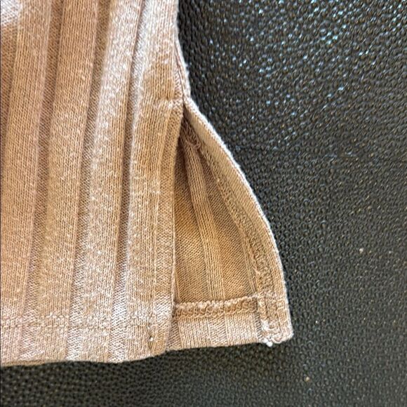 Status by Chenault Ribbed Knit Sweater in Mauve size Large - Picture 6 of 8